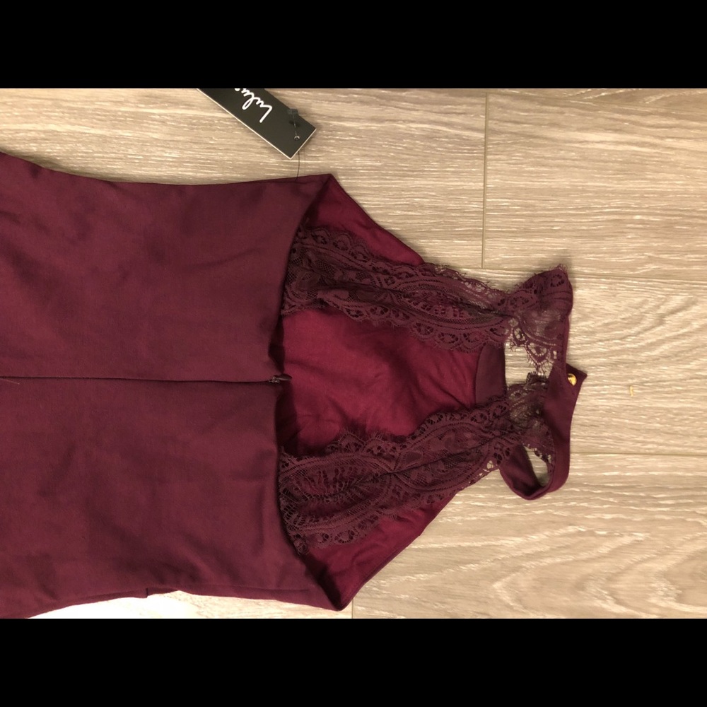 Lulu’s dark red bodycon mini dress - Picture 3 of 3